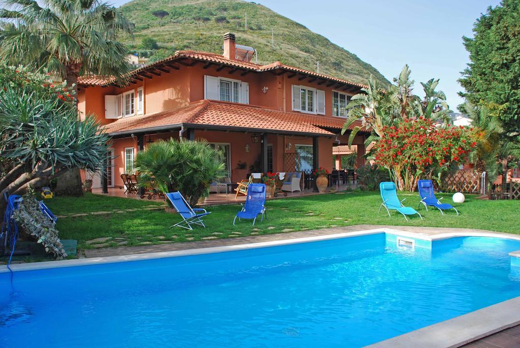 B&B Villa Di Giorgi Чефалу Экстерьер фото
